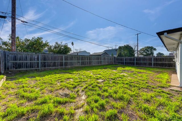 6310 38th Ave, Sacramento, CA 95824