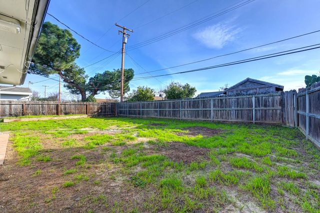 6310 38th Ave, Sacramento, CA 95824