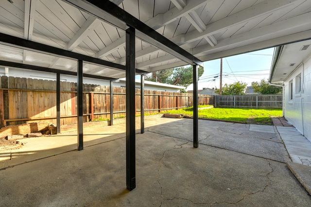 6310 38th Ave, Sacramento, CA 95824