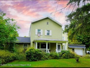 125 County Route 26a, Stuyvesant, NY 12106