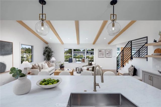 1789 Rogers Place, Costa Mesa, CA 92627