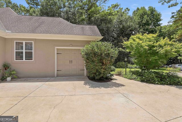 20 Clubview Court, Newnan, GA 30265