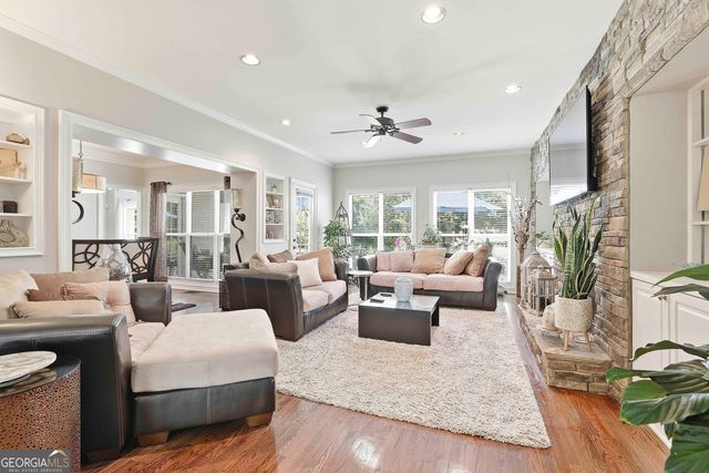20 Clubview Court, Newnan, GA 30265