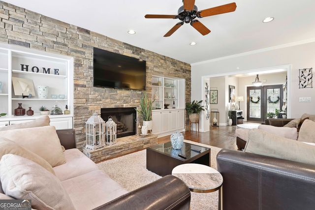 20 Clubview Court, Newnan, GA 30265