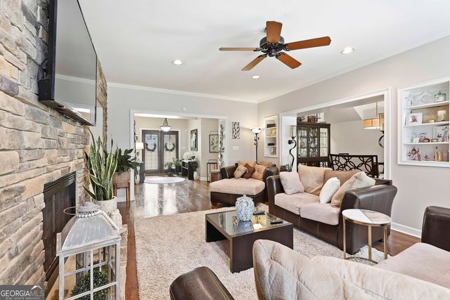 20 Clubview Court, Newnan, GA 30265