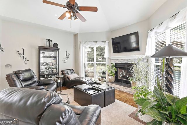 20 Clubview Court, Newnan, GA 30265