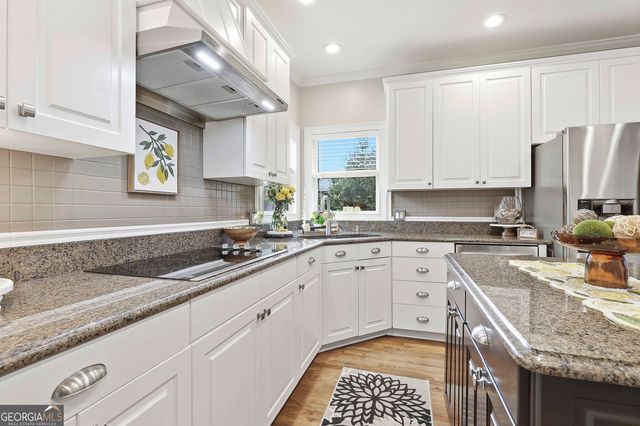 20 Clubview Court, Newnan, GA 30265