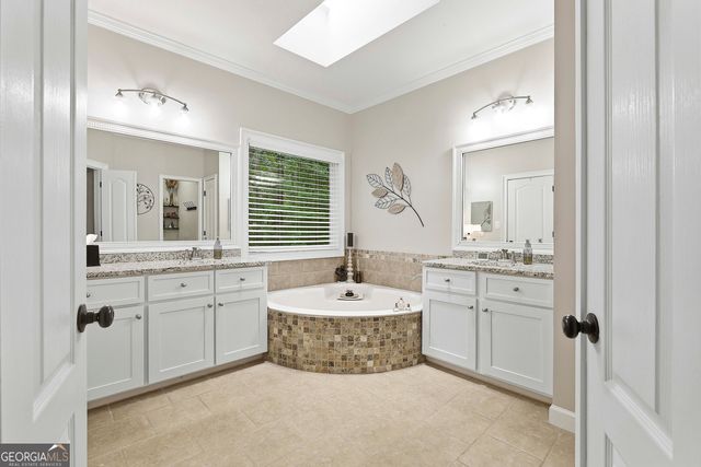 20 Clubview Court, Newnan, GA 30265