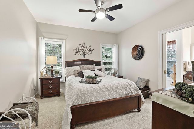 20 Clubview Court, Newnan, GA 30265