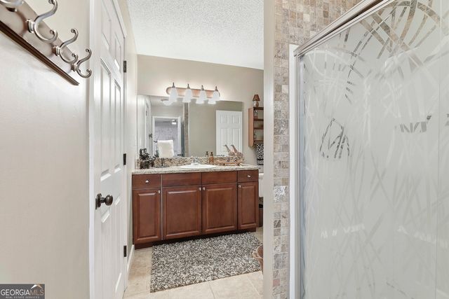 20 Clubview Court, Newnan, GA 30265