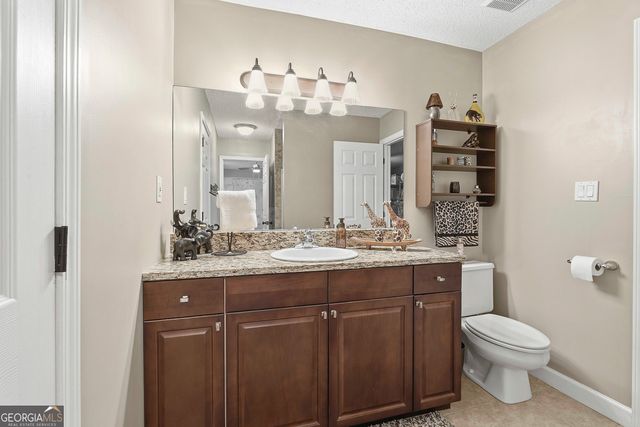 20 Clubview Court, Newnan, GA 30265