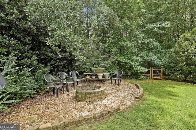 20 Clubview Court, Newnan, GA 30265
