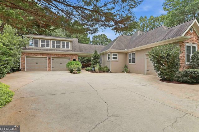 20 Clubview Court, Newnan, GA 30265