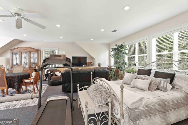 20 Clubview Court, Newnan, GA 30265