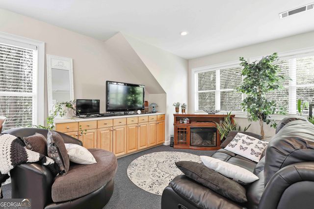 20 Clubview Court, Newnan, GA 30265