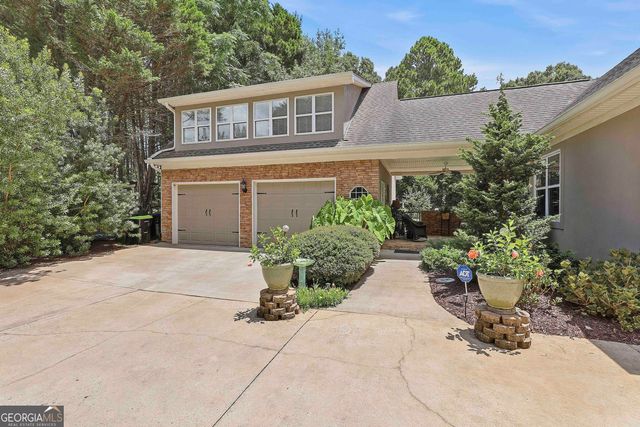 20 Clubview Court, Newnan, GA 30265