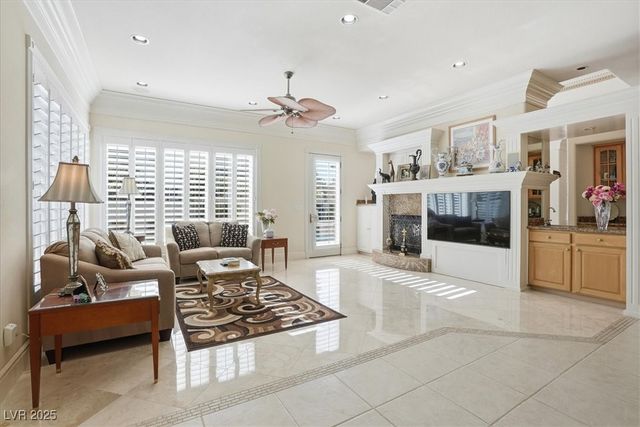 277 Dark Forest Avenue, Las Vegas, NV 89123