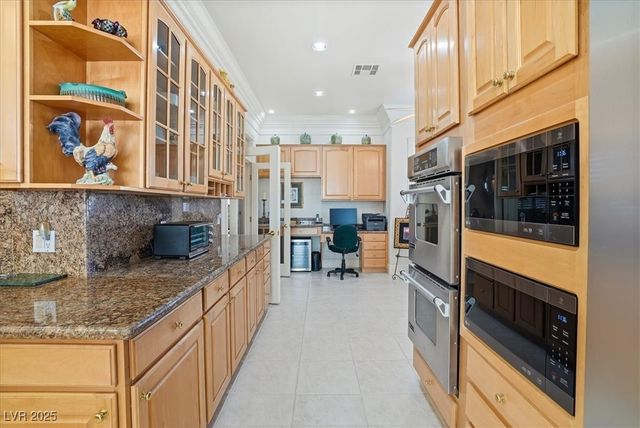 277 Dark Forest Avenue, Las Vegas, NV 89123