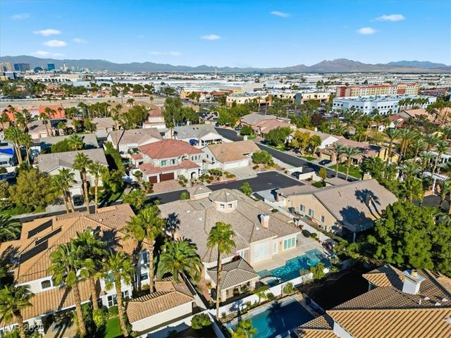 277 Dark Forest Avenue, Las Vegas, NV 89123