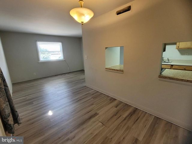 707 SAINT MARYS DR, Steelton, PA 17113