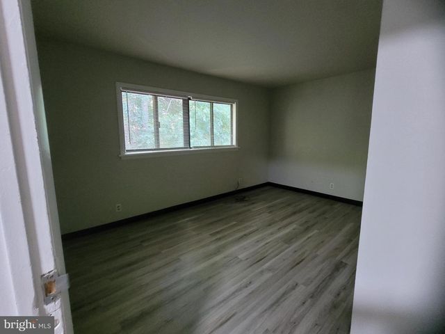 707 SAINT MARYS DR, Steelton, PA 17113