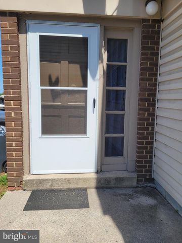 707 SAINT MARYS DR, Steelton, PA 17113