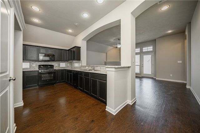 15317 Lowry Meadow Lane, College Station, TX 77845