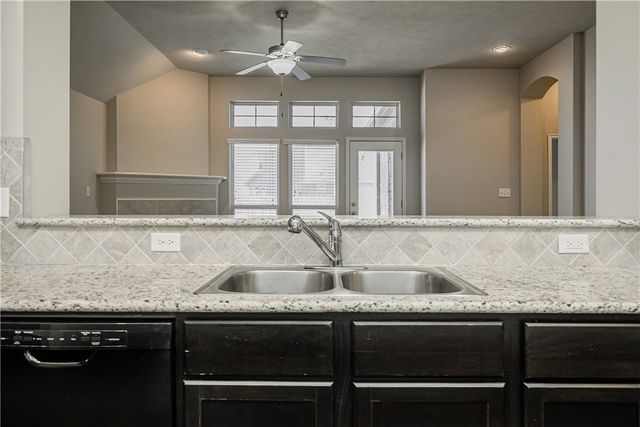 15317 Lowry Meadow Lane, College Station, TX 77845