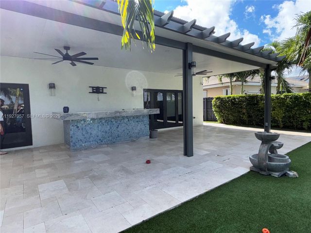 16551 SW 75th St, Miami, FL 33193