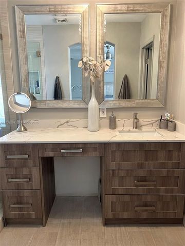 16551 SW 75th St, Miami, FL 33193