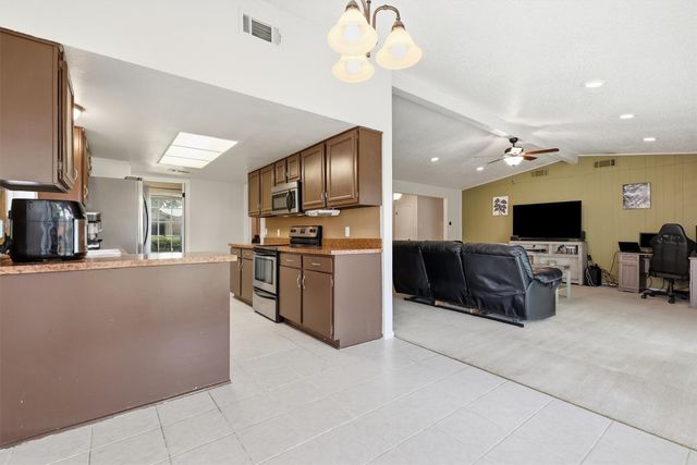 2601 Raintree Drive, Plano, TX 75074