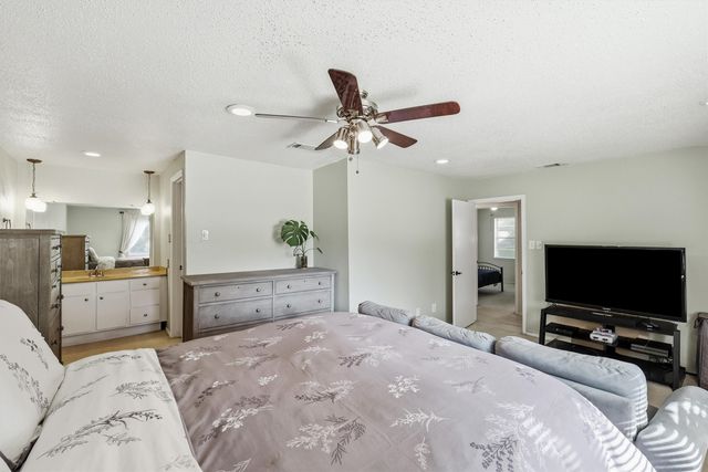 2601 Raintree Drive, Plano, TX 75074