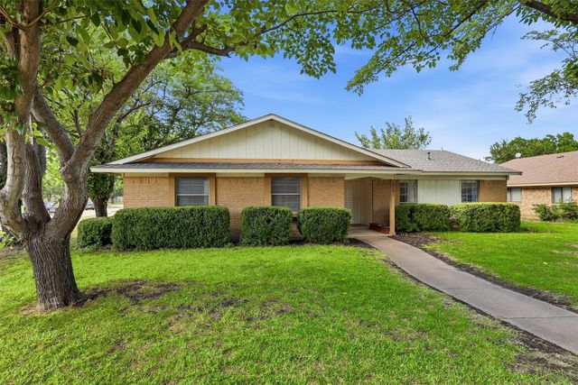 2601 Raintree Drive, Plano, TX 75074