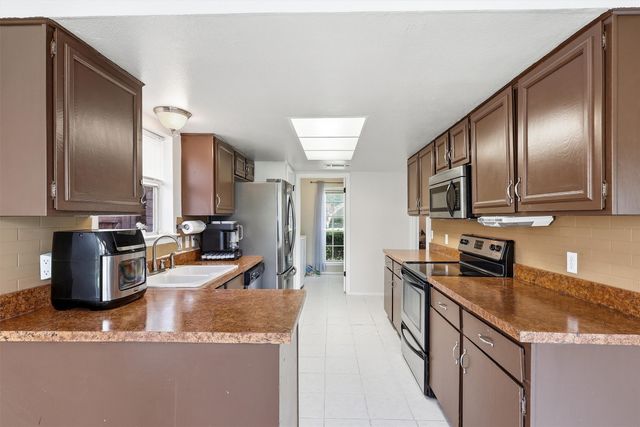 2601 Raintree Drive, Plano, TX 75074