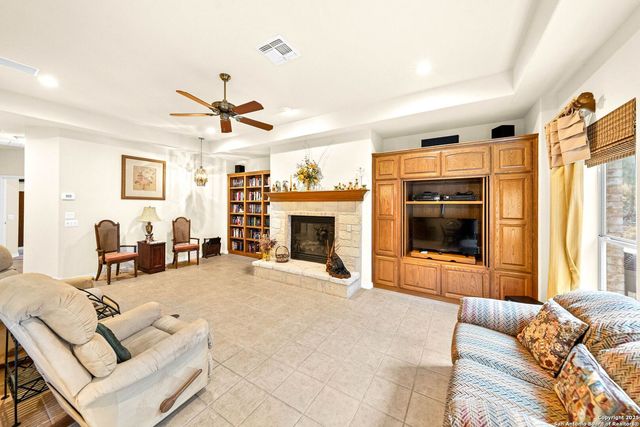 130 Grey Mist, Spring Branch, TX 78070