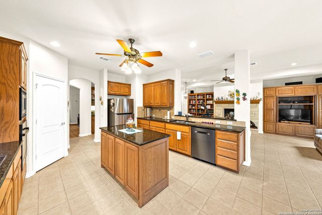 130 Grey Mist, Spring Branch, TX 78070