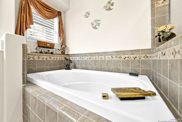 130 Grey Mist, Spring Branch, TX 78070