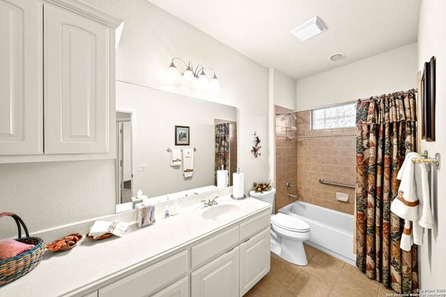 130 Grey Mist, Spring Branch, TX 78070