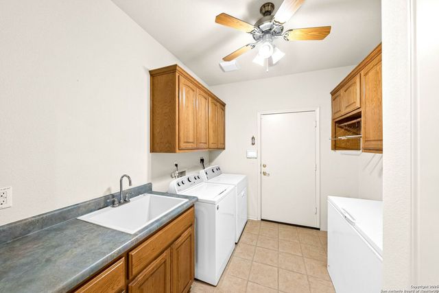 130 Grey Mist, Spring Branch, TX 78070