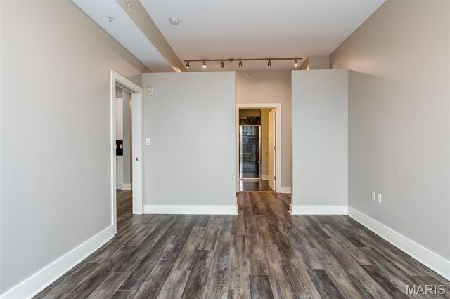 9 N Euclid Avenue 302, St Louis, MO 63108