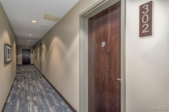 9 N Euclid Avenue 302, St Louis, MO 63108