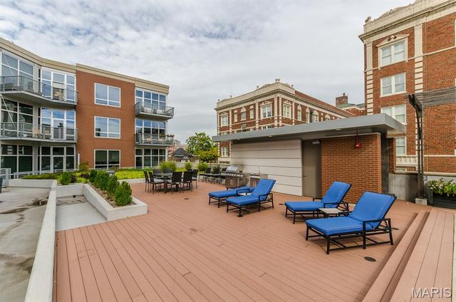9 N Euclid Avenue 302, St Louis, MO 63108
