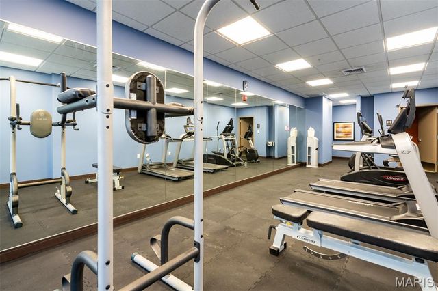 9 N Euclid Avenue 302, St Louis, MO 63108