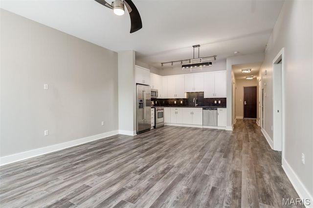 9 N Euclid Avenue 302, St Louis, MO 63108