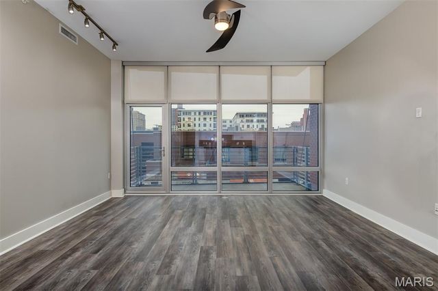 9 N Euclid Avenue 302, St Louis, MO 63108