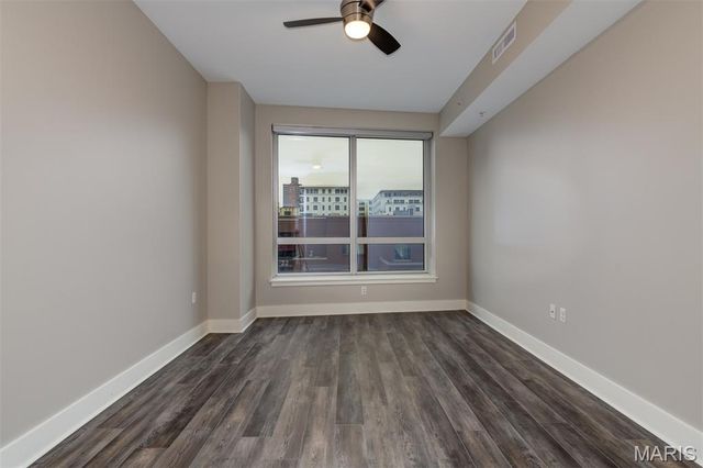 9 N Euclid Avenue 302, St Louis, MO 63108