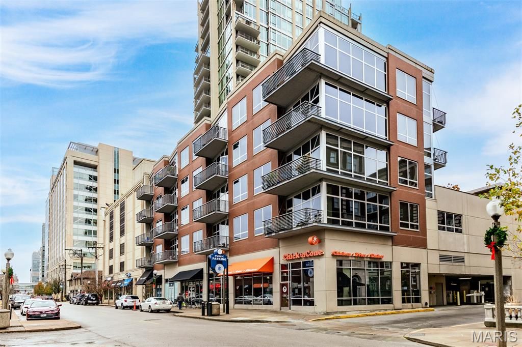 9 N Euclid Avenue 302, St Louis, MO 63108