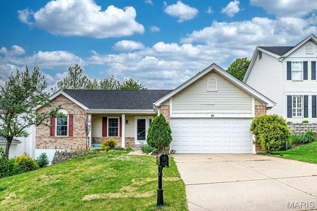 17178 Elm Trail Drive, Eureka, MO 63025