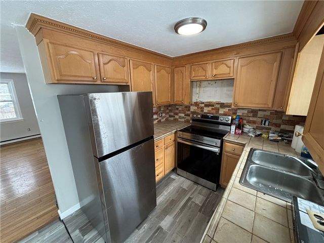 24 Greenwood Drive, South Kingstown, RI 02879