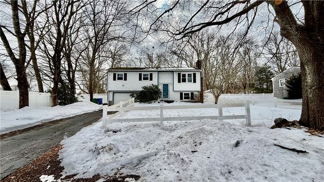 24 Greenwood Drive, South Kingstown, RI 02879